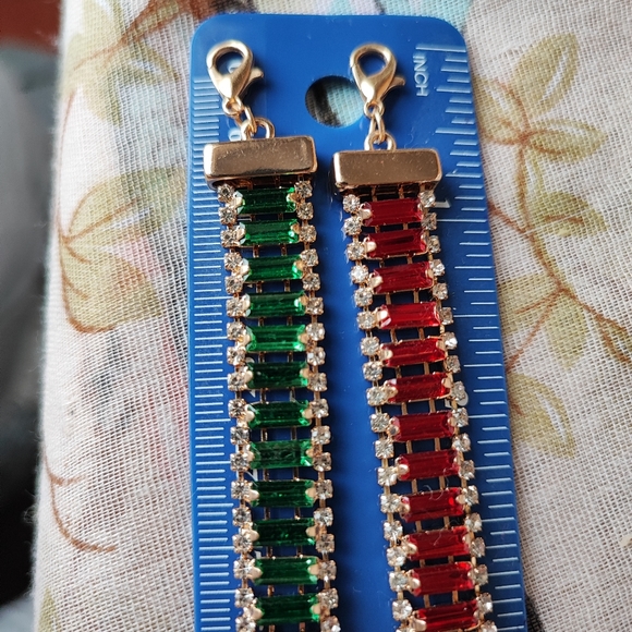 2 Guess Brand Red and Green Emerald Stones Baguette Gold Tone Y2K Bracelets - Picture 9 of 14